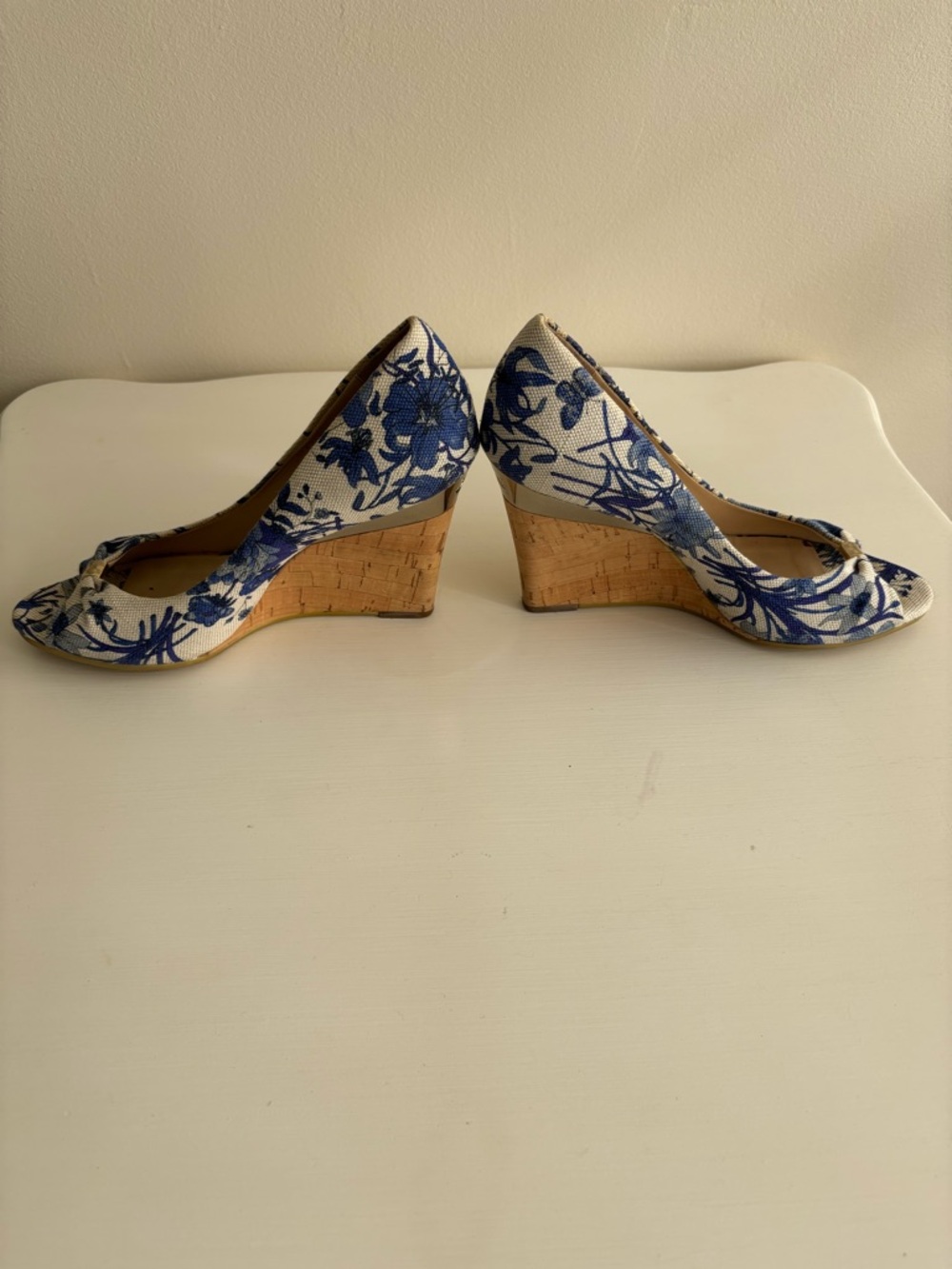 Gucci Tess Floral Wedges - Picture 3 of 12